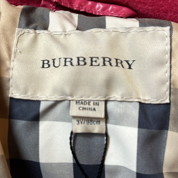 BNWT Girl’s Burberry Puffer Jacket - Picture 7 of 12